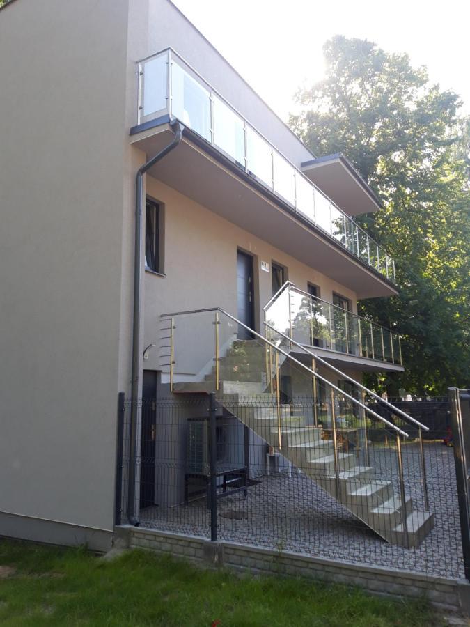 Domek W Parku Lägenhet Hel Exteriör bild