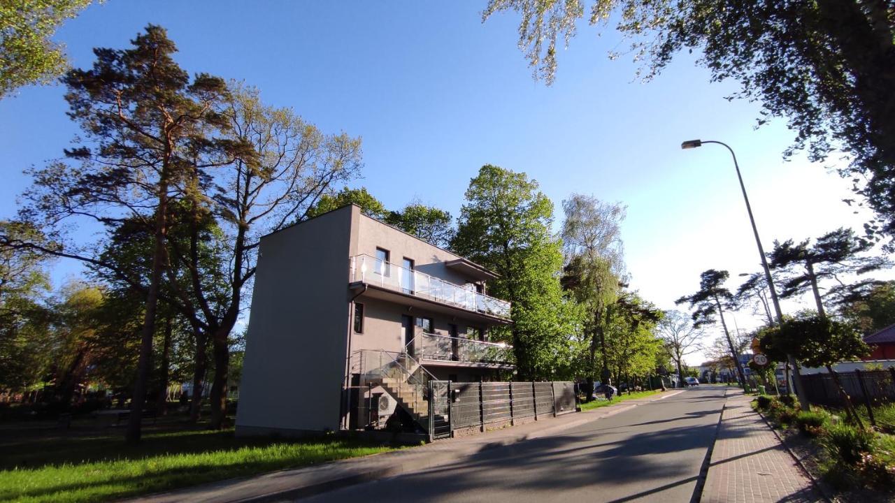 Domek W Parku Lägenhet Hel Exteriör bild
